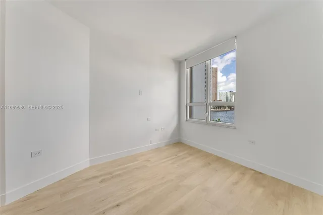 $3,550,000 | 848 Brickell Key Drive, Unit 204, Miami, FL 33131