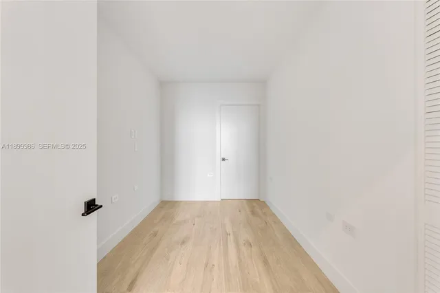 $3,550,000 | 848 Brickell Key Drive, Unit 204, Miami, FL 33131