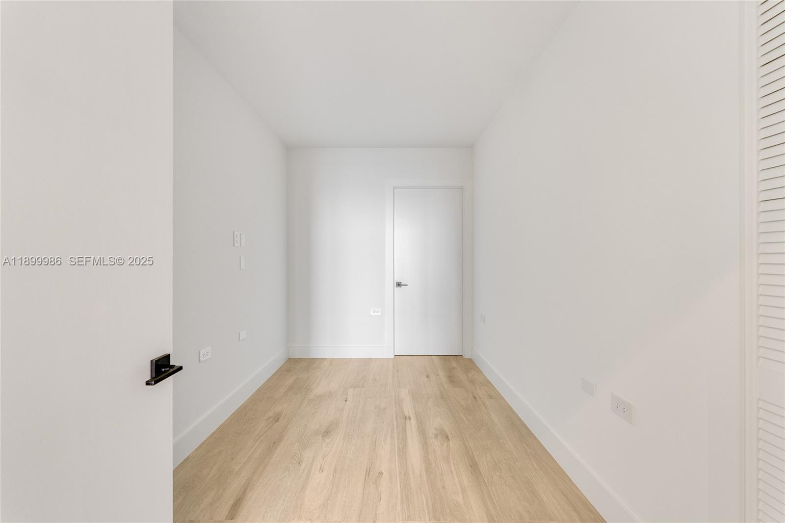 848 Brickell Key Drive, Unit 204 Miami, FL 33131 - Photo 39 of 49