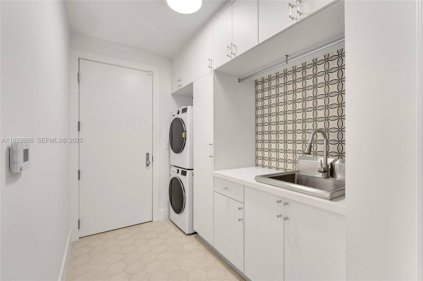 848 Brickell Key Drive, Unit 204 Miami, FL 33131 - Photo 41 of 49