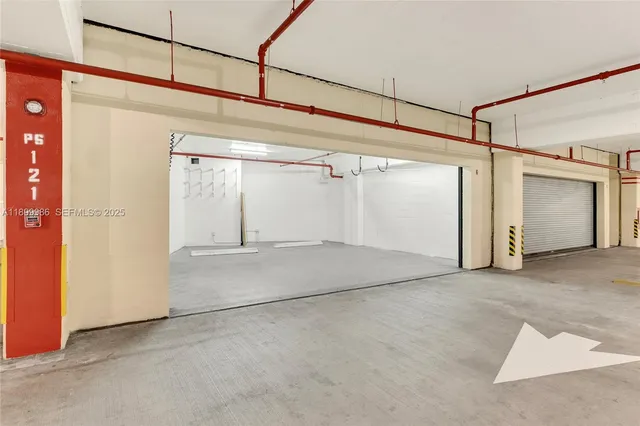 $3,550,000 | 848 Brickell Key Drive, Unit 204, Miami, FL 33131