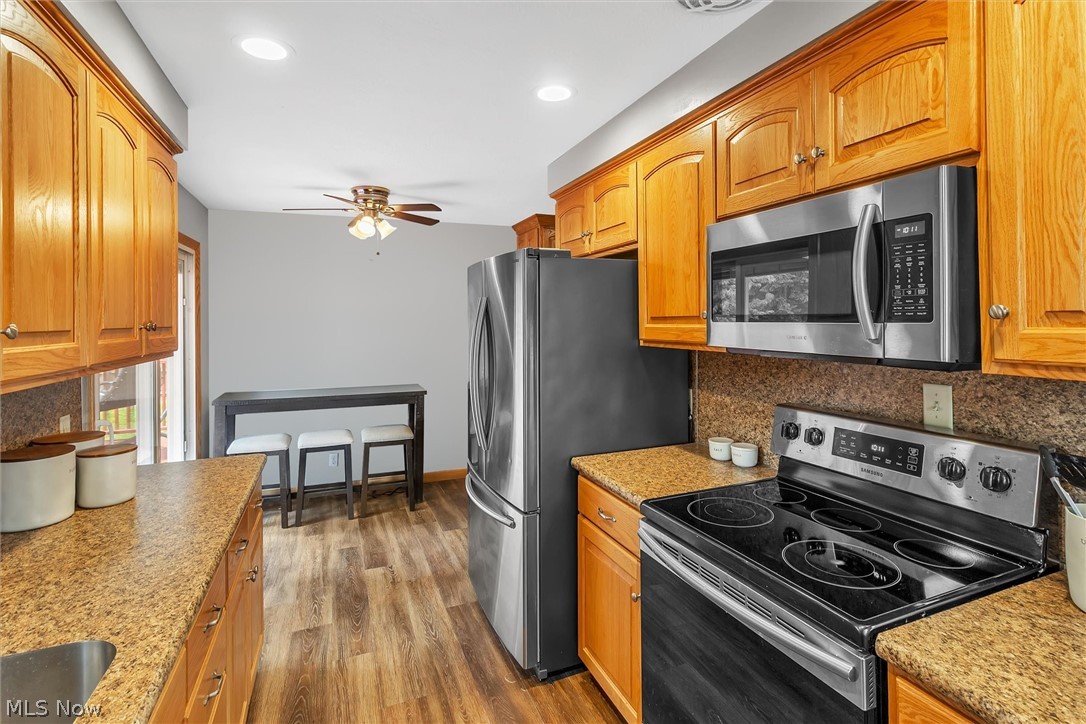 306 Stratford Road Akron, OH 44333 - Photo 12 of 30 Gallery Image 12