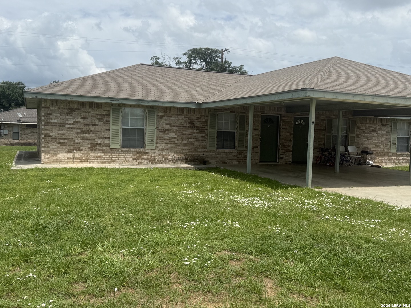 1052 Long Street Pleasanton, TX 78064 - Photo 5 of 7