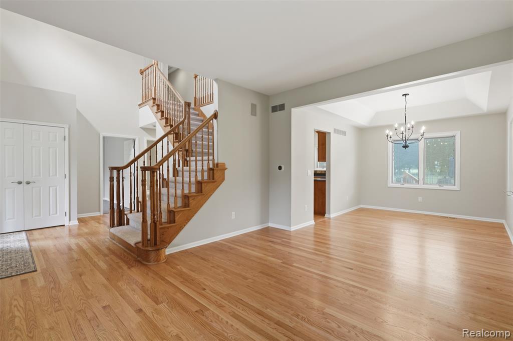 462 Gulley Road Howell, MI 48843 - Photo 8 of 55 Gallery Image 8