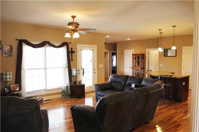 1871 Tummins Road McEwen, TN 37101 - Photo 10 of 18 Gallery Image 10