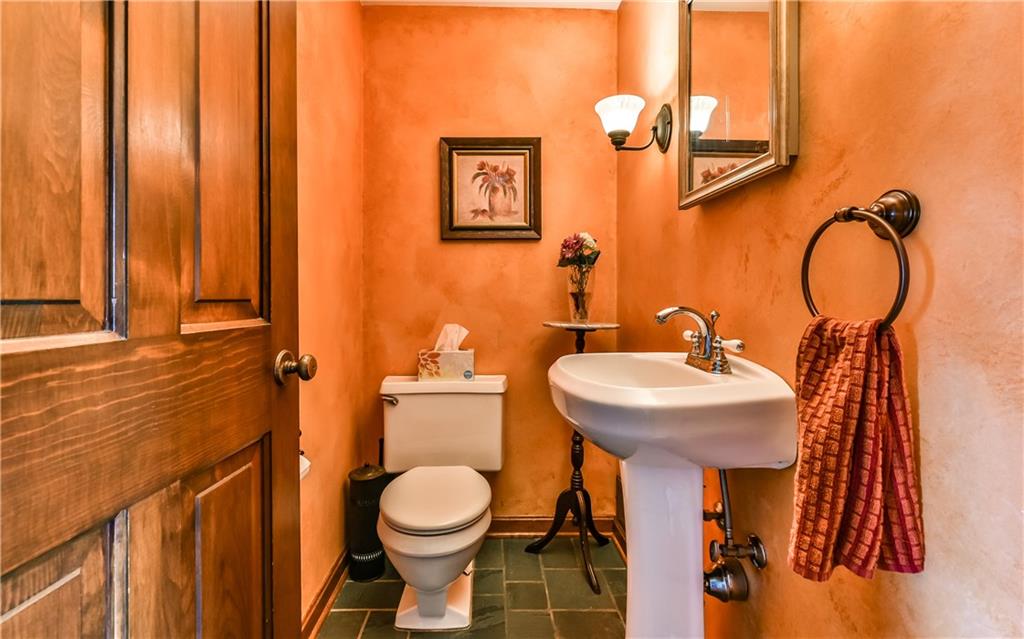 8380 Post Road Allison Park, PA 15101 - Photo 10 of 25 Gallery Image 10