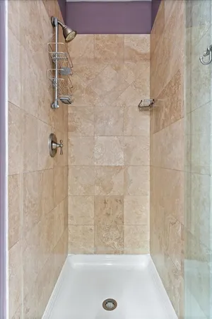 $689,000 | 3449 North Whipple Street, Chicago, IL 60618