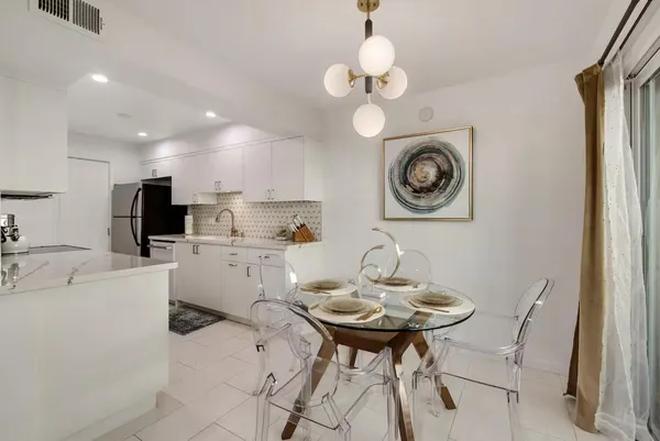 $2,500 | 4917 North 73rd Street, Unit 15, Scottsdale, AZ 85251