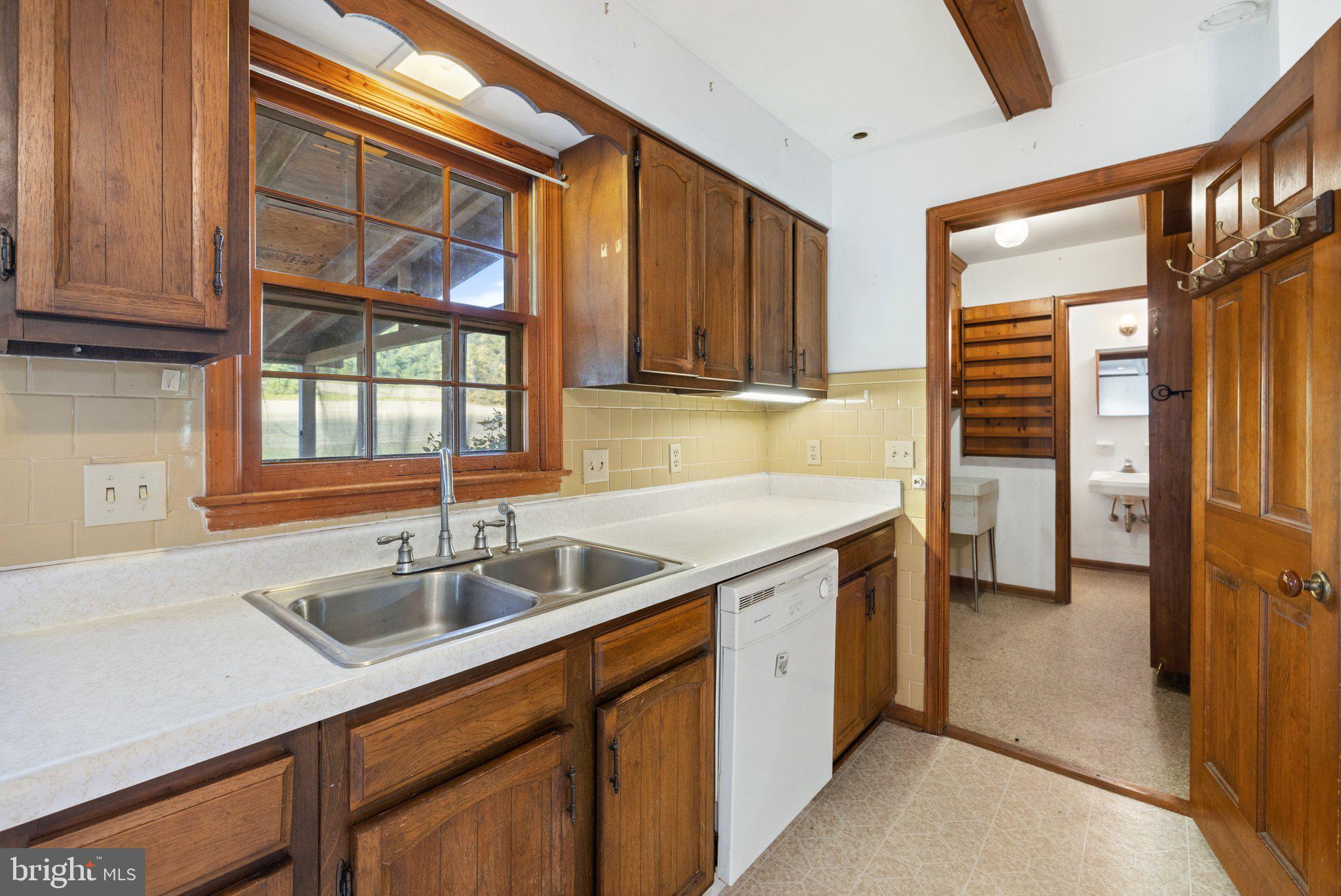 95 Harris Hollow Road Washington, VA 22747 - Photo 39 of 81 Kitchen