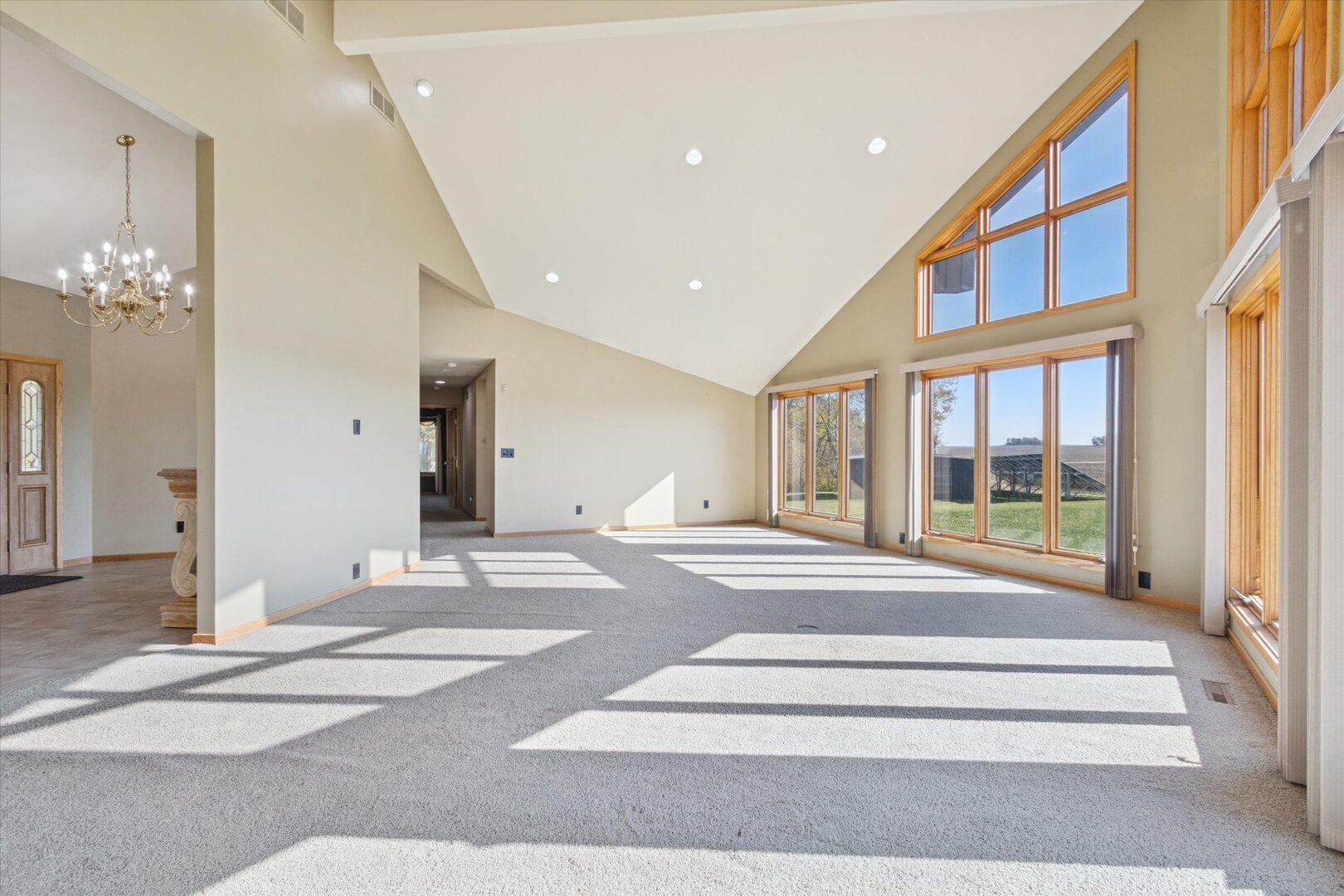 97 Highcrest Court Shannon, IL 61078 - Photo 13 of 58