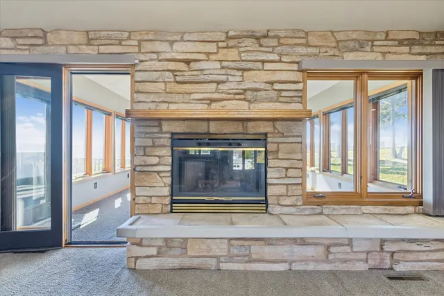 $350,000 | 97 Highcrest Court, Shannon, IL 61078