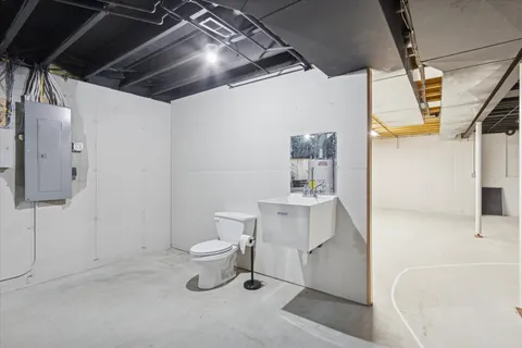 $350,000 | 97 Highcrest Court, Shannon, IL 61078