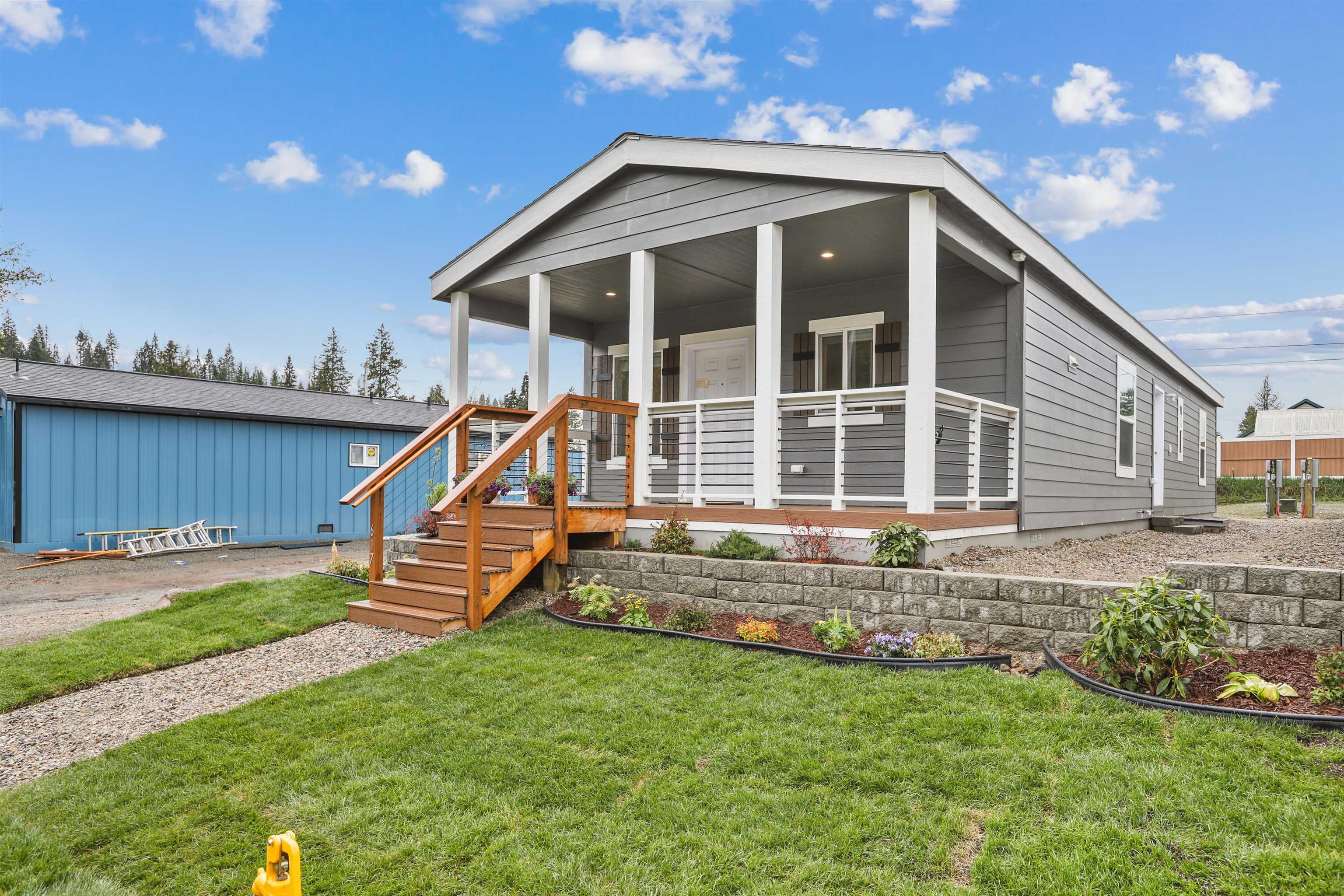 617 South State Avenue Newport, WA 99156 - Photo 2 of 40