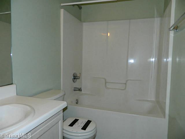2924 WaterStone Loop High Point, NC 27265 - Photo 13 of 16 Bath. Full bath located near 2nd bedroom