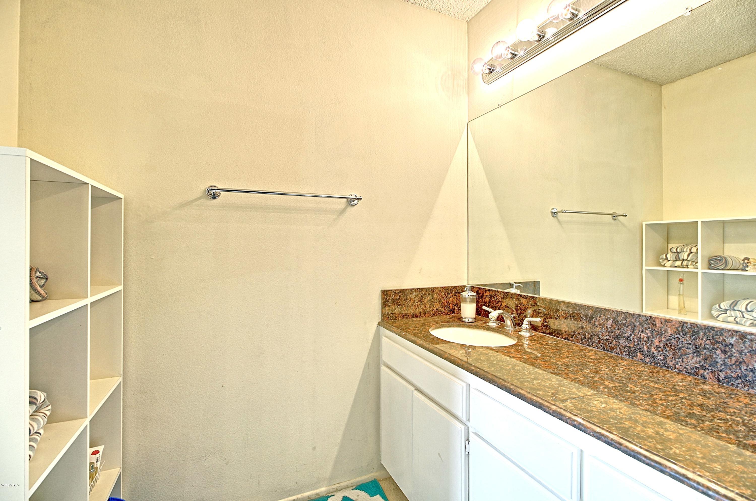 2518 Danube Way Oxnard, CA 93036 - Photo 17 of 22 2518_Danube_Way_Oxnard22