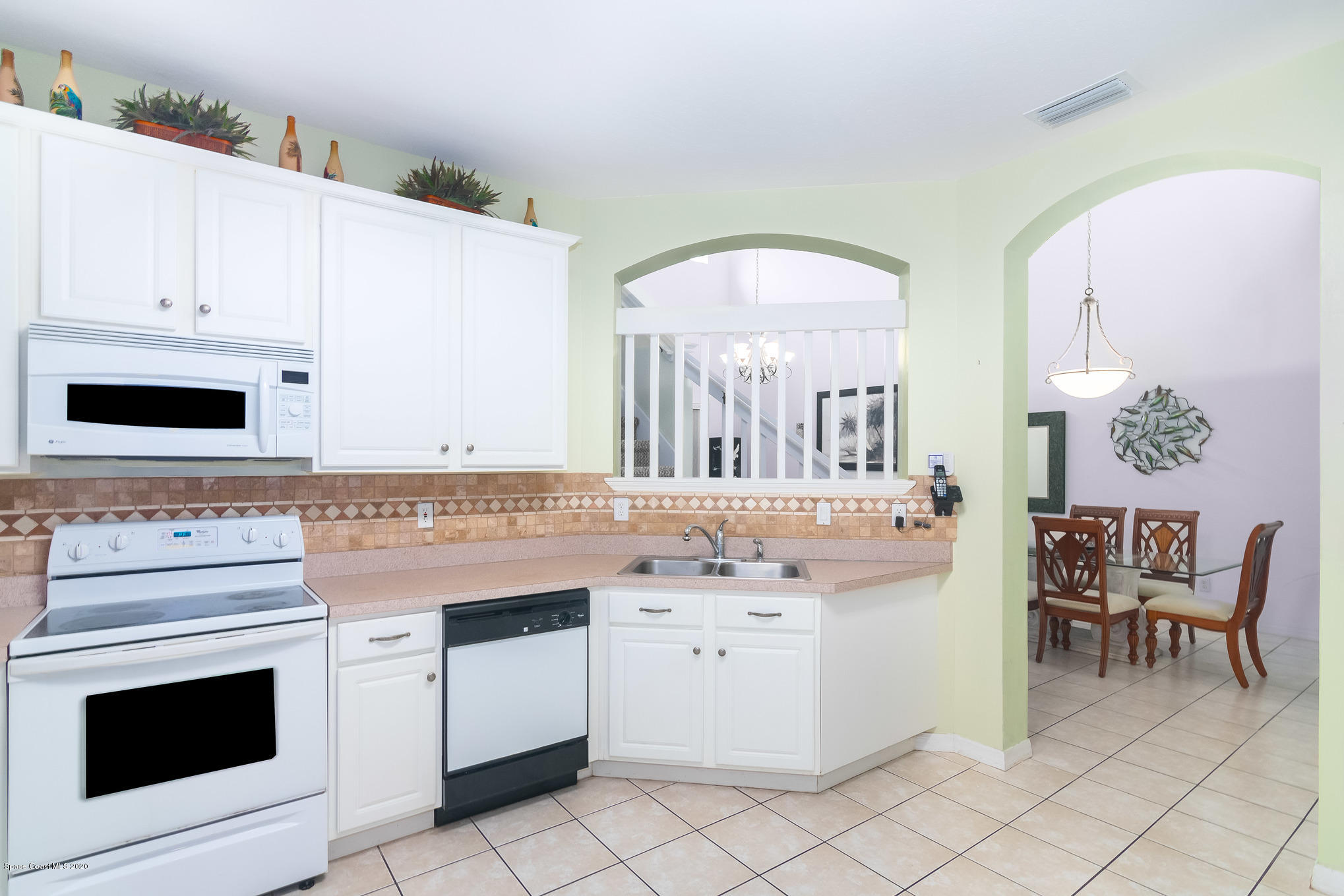 3213 Monitor Lane Indialantic, FL 32903 - Photo 3 of 27 Kitchen