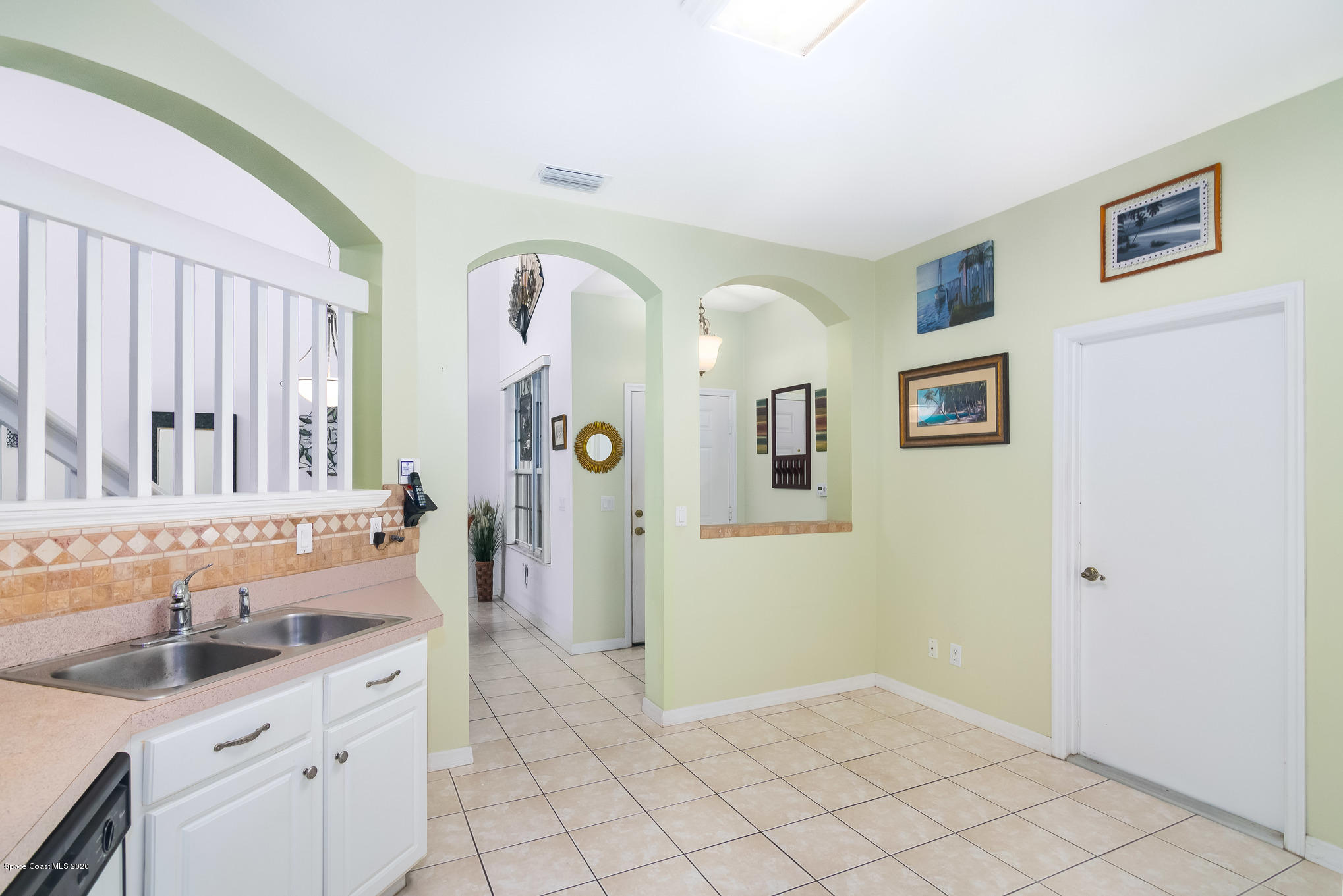 3213 Monitor Lane Indialantic, FL 32903 - Photo 4 of 27 Eat-in Kitchen
