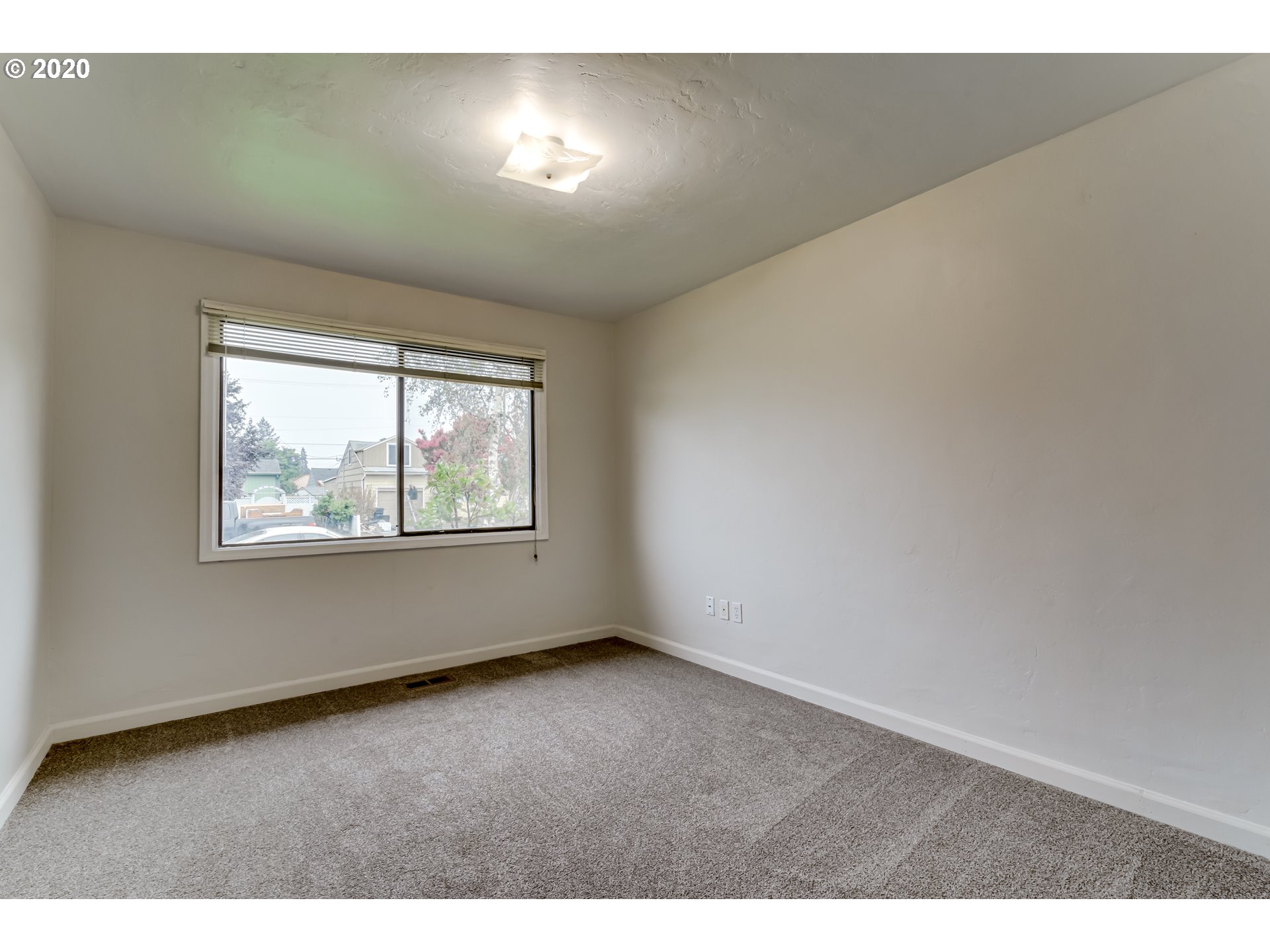 1445 Modoc Street Springfield, OR 97477 - Photo 15 of 25