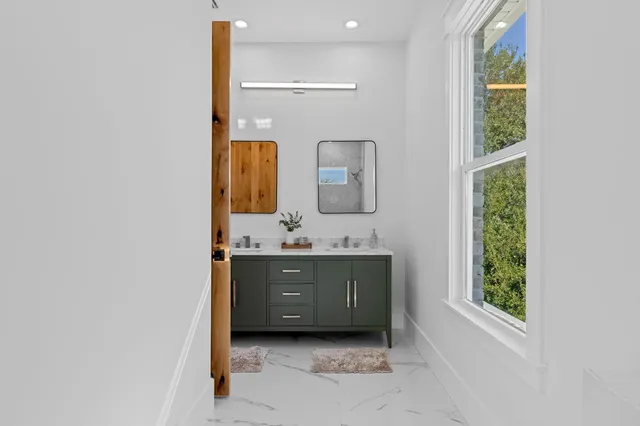 $975,000 | 848 Tropic Avenue, Fort Walton Beach, FL 32548