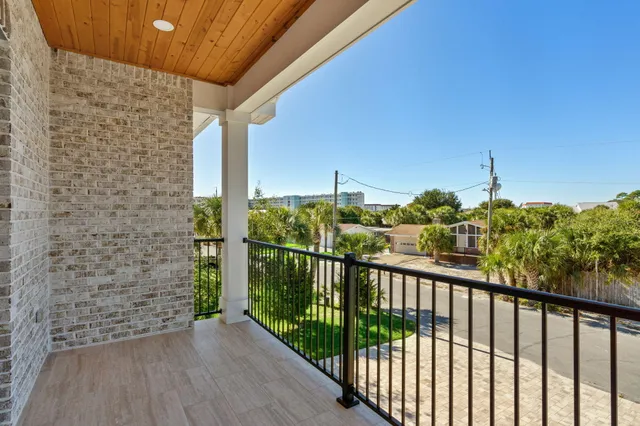 $975,000 | 848 Tropic Avenue, Fort Walton Beach, FL 32548