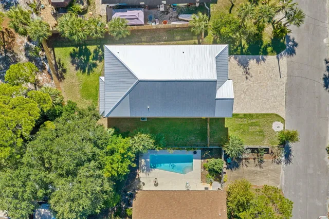 $975,000 | 848 Tropic Avenue, Fort Walton Beach, FL 32548