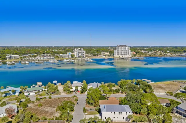 $975,000 | 848 Tropic Avenue, Fort Walton Beach, FL 32548