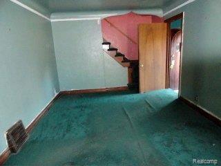 Interior1.jpg