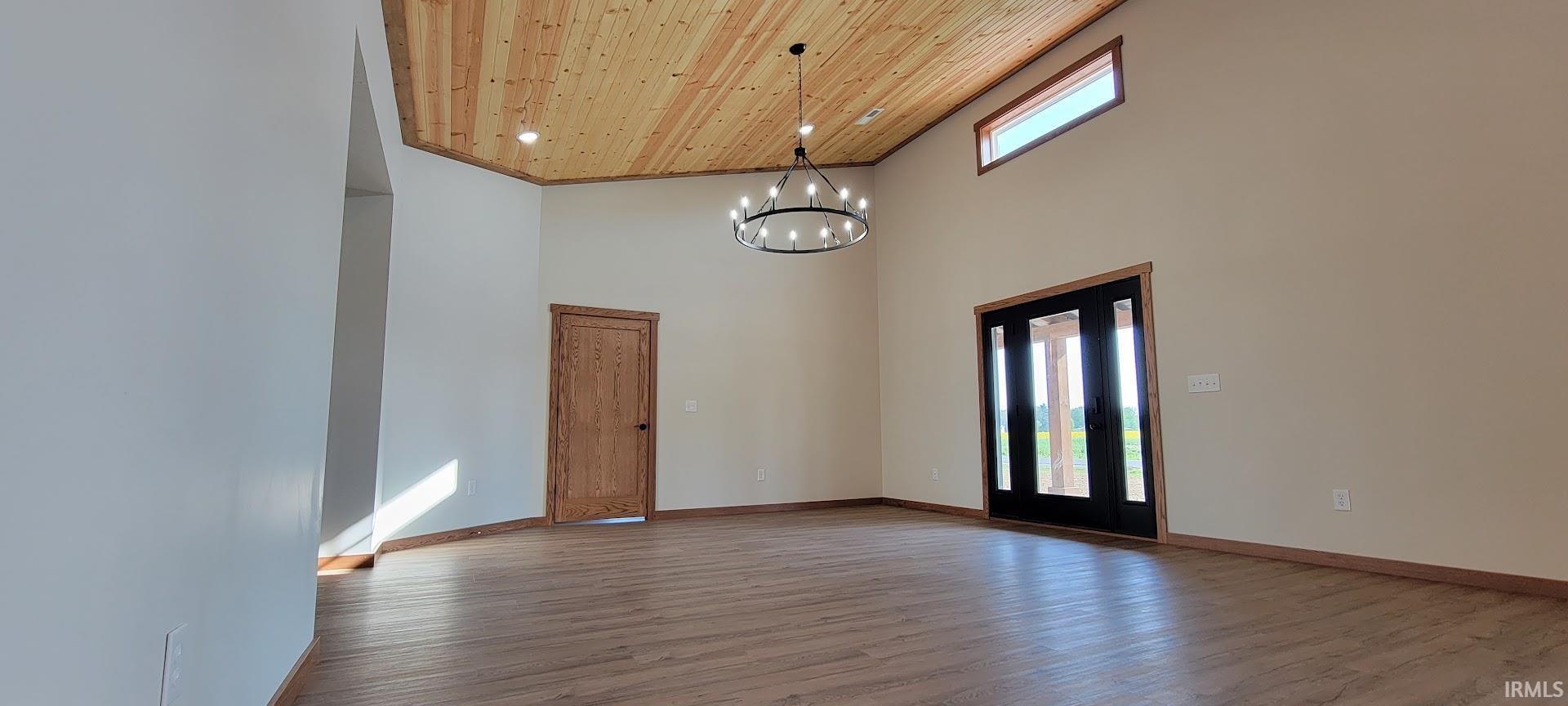 313 Country Court Loogootee, IN 47553 - Photo 12 of 29