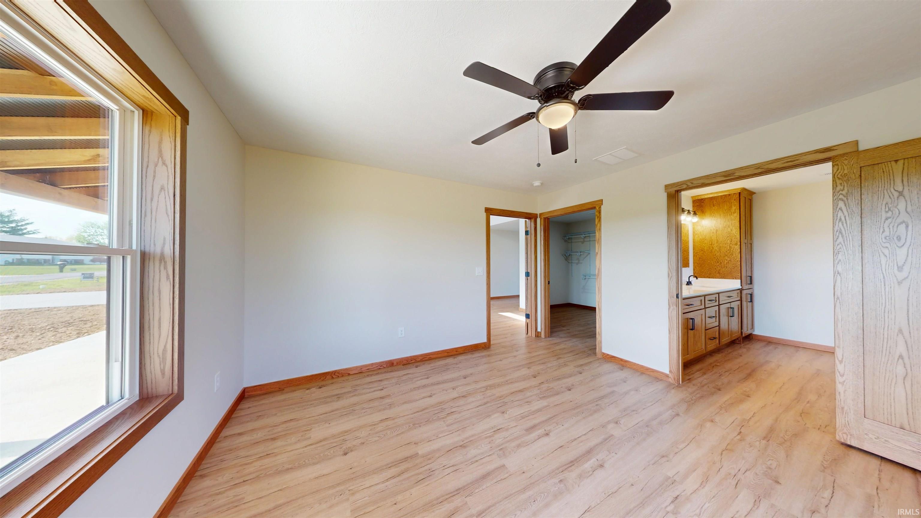 313 Country Court Loogootee, IN 47553 - Photo 13 of 29