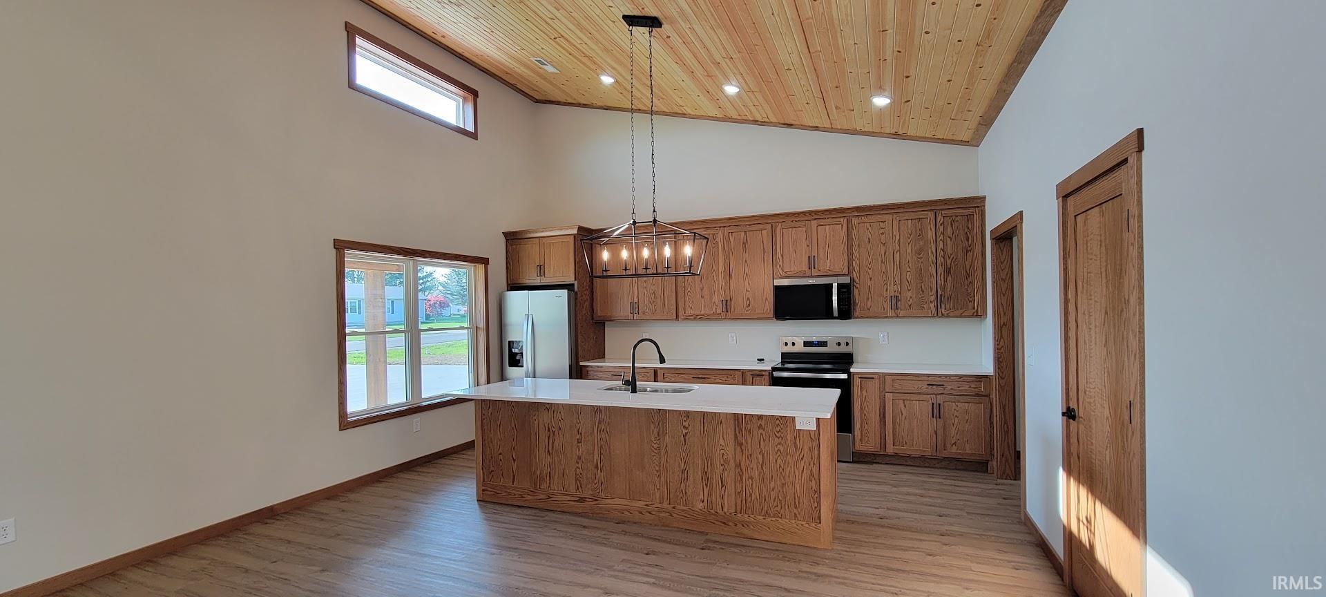 313 Country Court Loogootee, IN 47553 - Photo 10 of 29