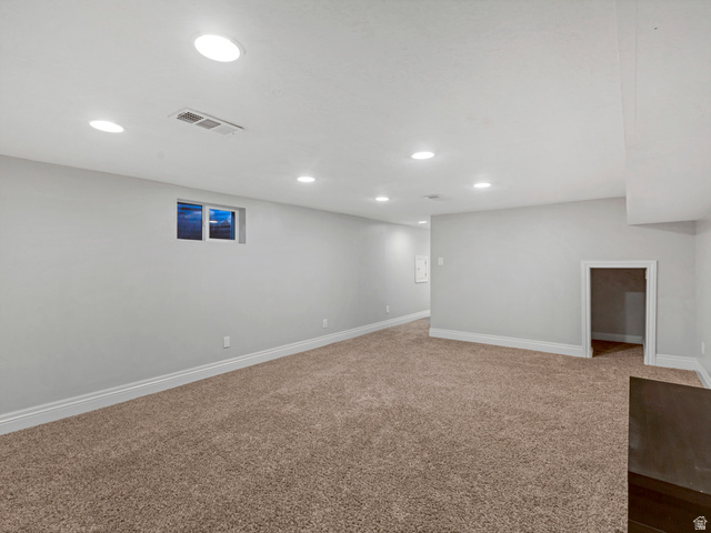 935 North 400 East Bountiful, UT 84010 - Photo 19 of 32