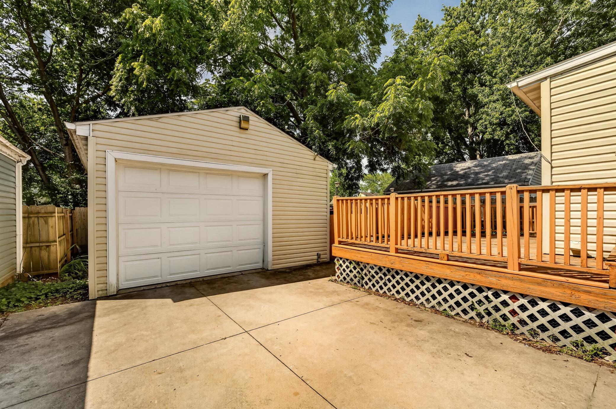 212 10 1/2 Street Southeast Rochester, MN 55904 - Photo 3 of 23