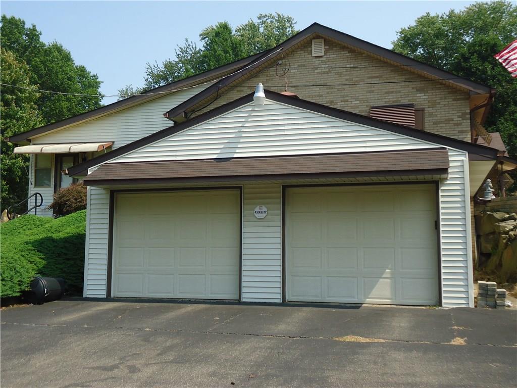 875 Highland Road Sharon, PA 16146 - Photo 2 of 25 Gallery Image 2