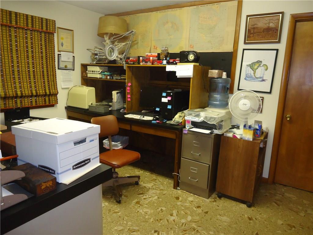 875 Highland Road Sharon, PA 16146 - Photo 20 of 25 Gallery Image 20