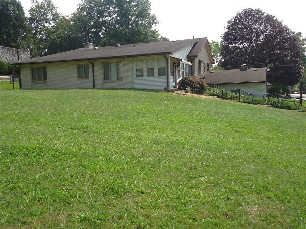 875 Highland Road Sharon, PA 16146 - Photo 3 of 25 Gallery Image 3