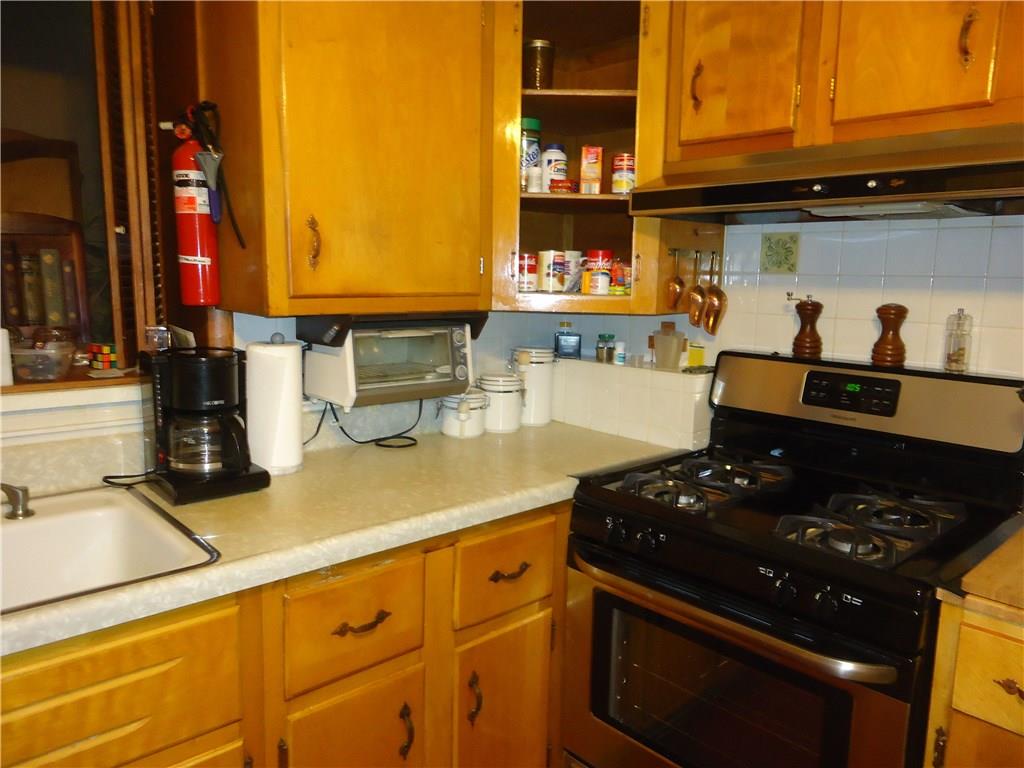 875 Highland Road Sharon, PA 16146 - Photo 6 of 25 Gallery Image 6