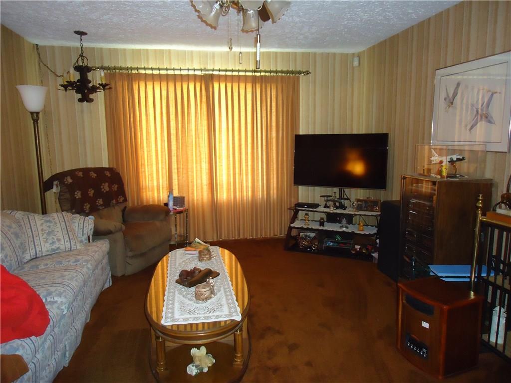 875 Highland Road Sharon, PA 16146 - Photo 9 of 25 Gallery Image 9