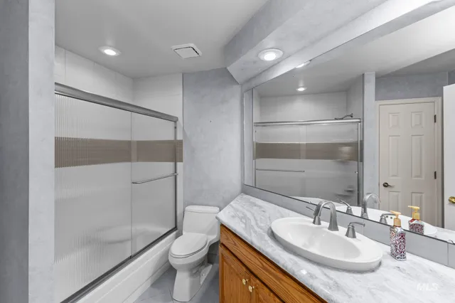 $749,900 | 8550 West Brookview Drive, Boise, ID 83709