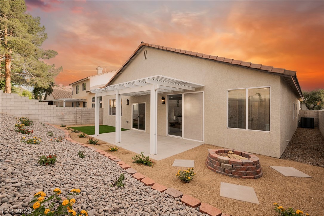1889 Eagle Flight Lane Henderson, NV 89012 - Photo 4 of 27