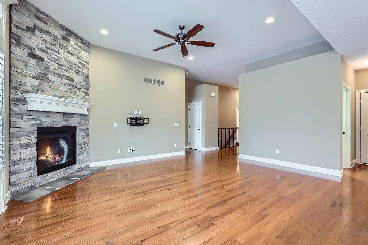 9040 Samari Place Powell, OH 43065 - Photo 6 of 31 Great Room