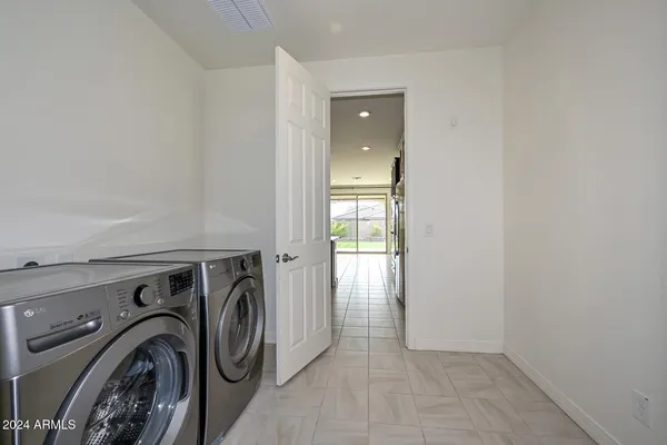 $2,695 | 7433 West Maya Way, Peoria, AZ 85383