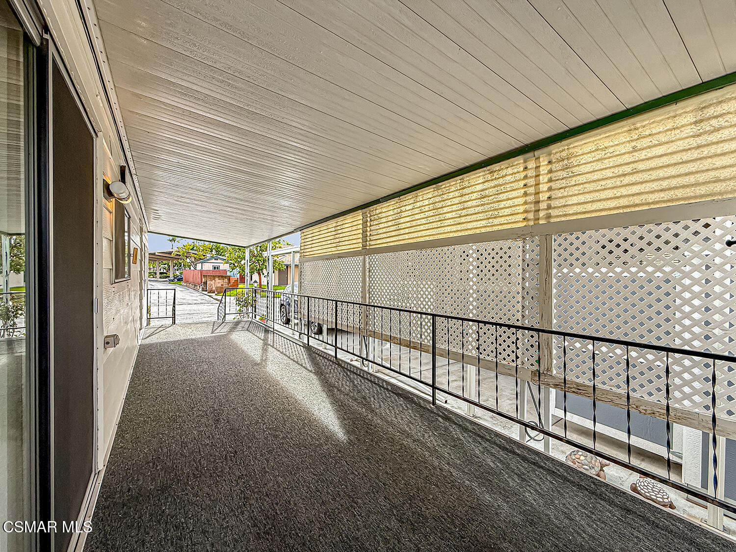 195 Tierra Rejada Road, Unit 116 Simi Valley, CA 93065 - Photo 21 of 35 Porch