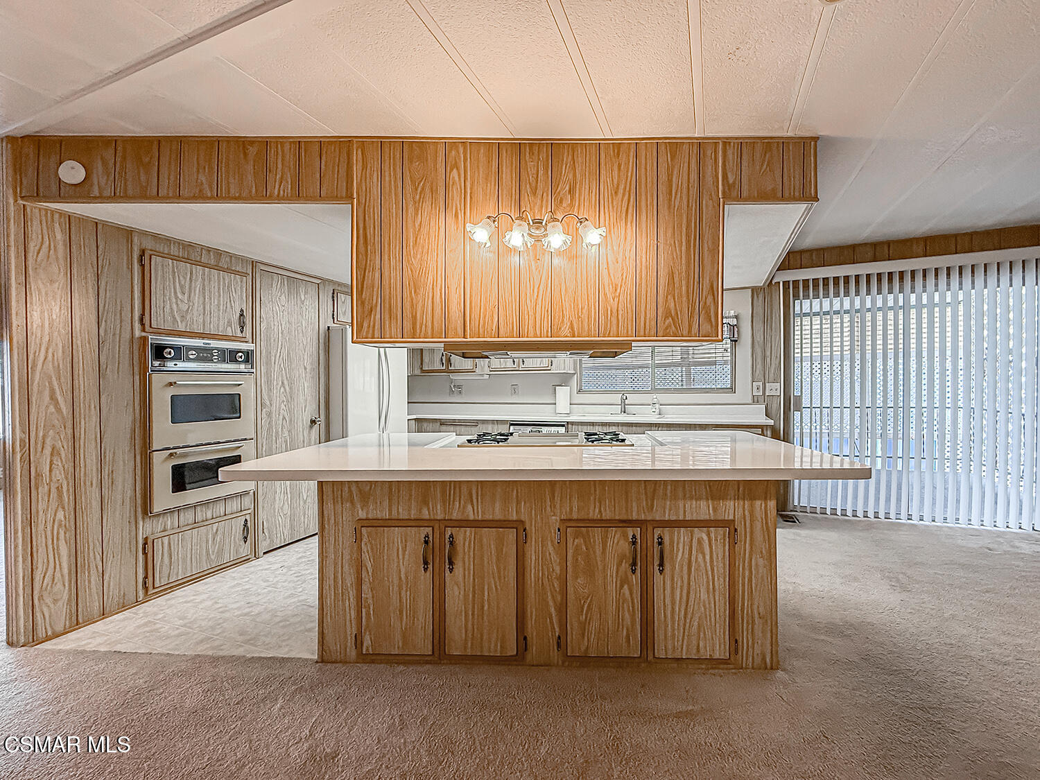 195 Tierra Rejada Road, Unit 116 Simi Valley, CA 93065 - Photo 8 of 35 Kitchen