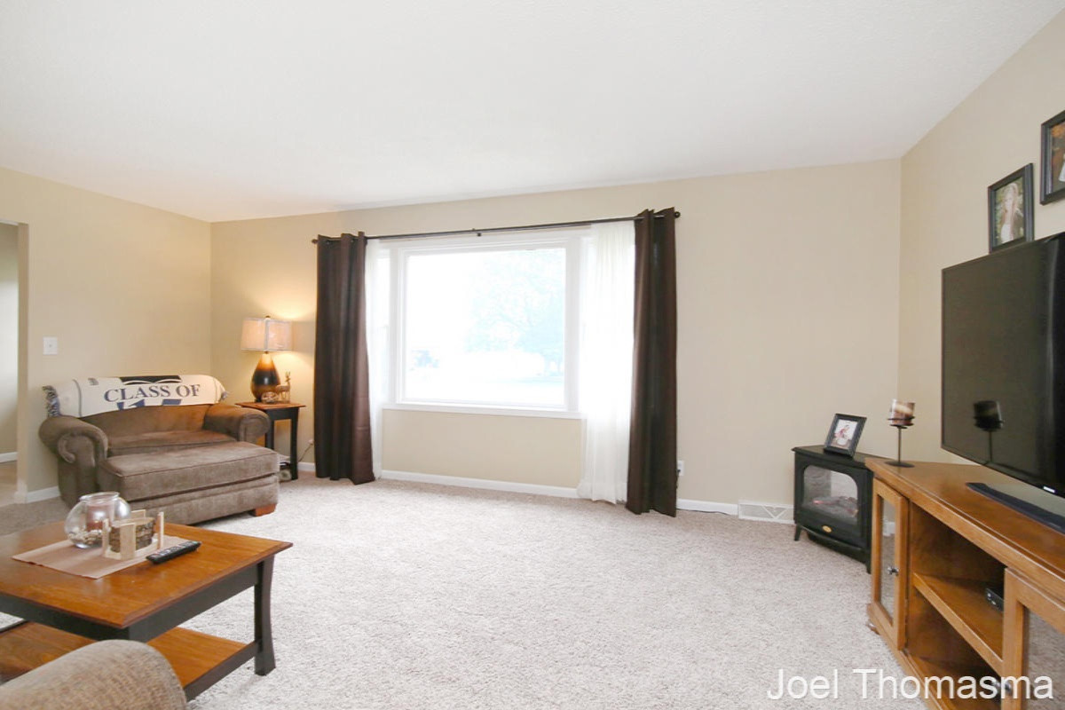 854 North State Road Belding, MI 48809 - Photo 5 of 26 IMG_7065