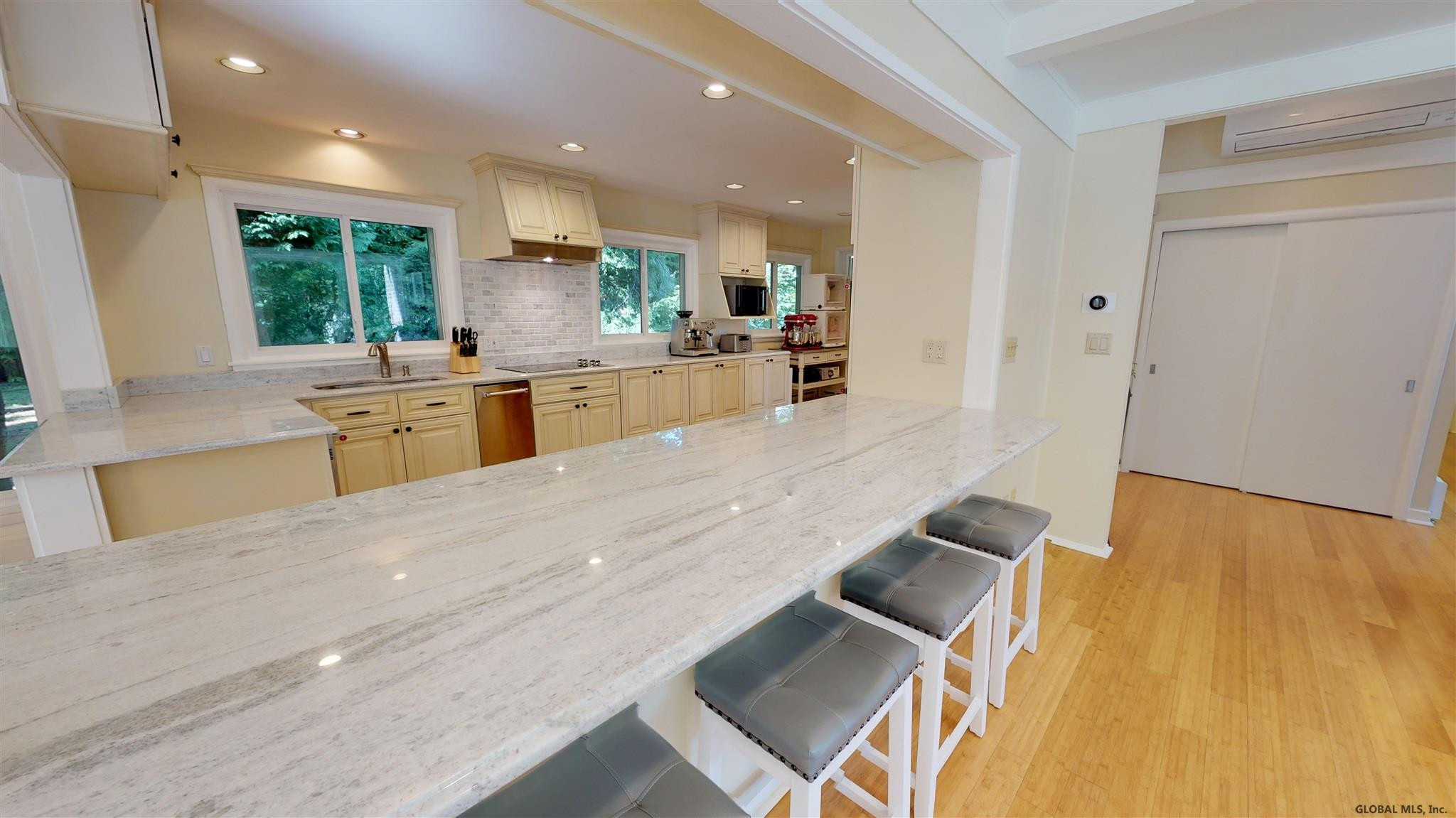 34 Font Grove Road Bethlehem, NY 12159 - Photo 7 of 40 Photo 8