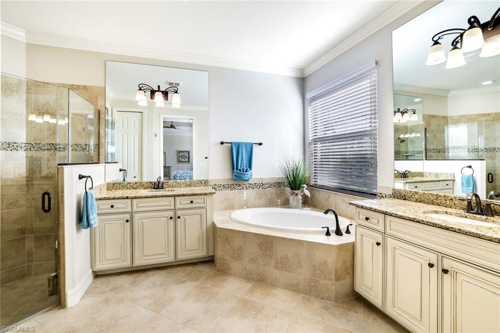 9457 Rialto Drive Naples, FL 34113 - Photo 12 of 42