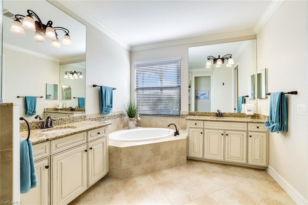 9457 Rialto Drive Naples, FL 34113 - Photo 13 of 42