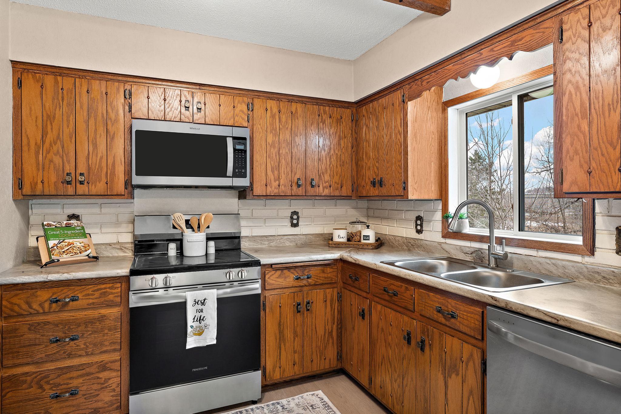 6830 Southeast 36th Street Rockford, MN 55373 - Photo 7 of 43