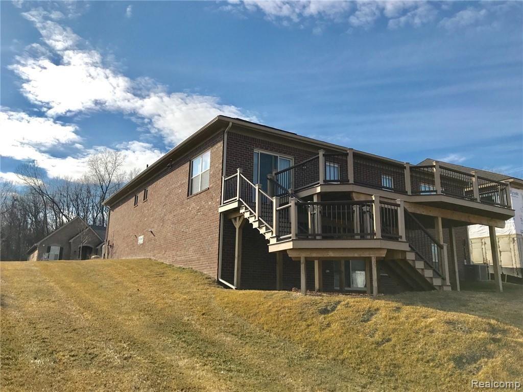 5505 Woodfall Road Clarkston, MI 48348 - Photo 5 of 46