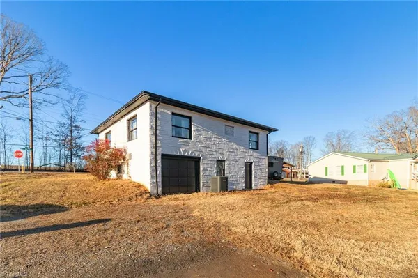 $179,900 | 4043 Old Highway 601, Dobson, NC 27017